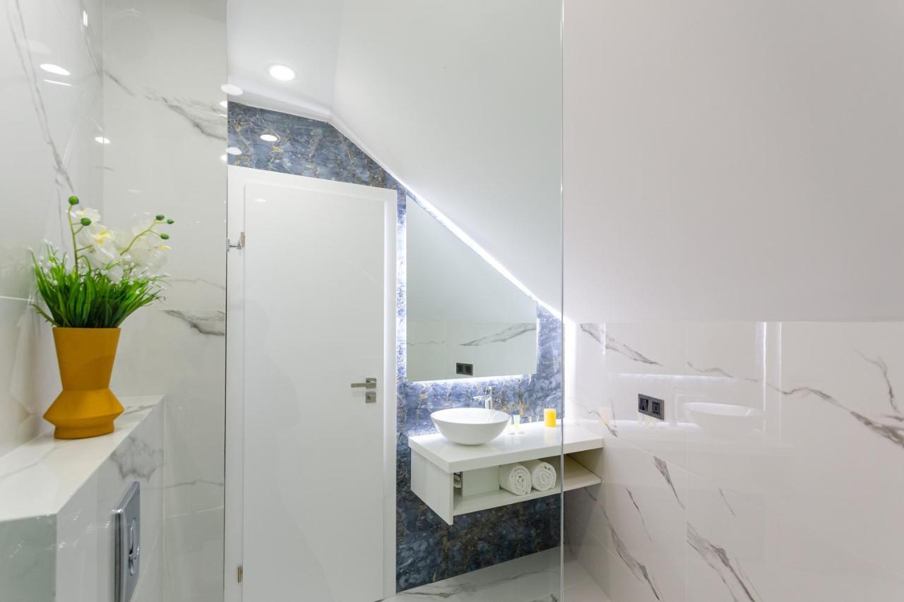 Orden Apart Hotel Tbilisi Exterior photo